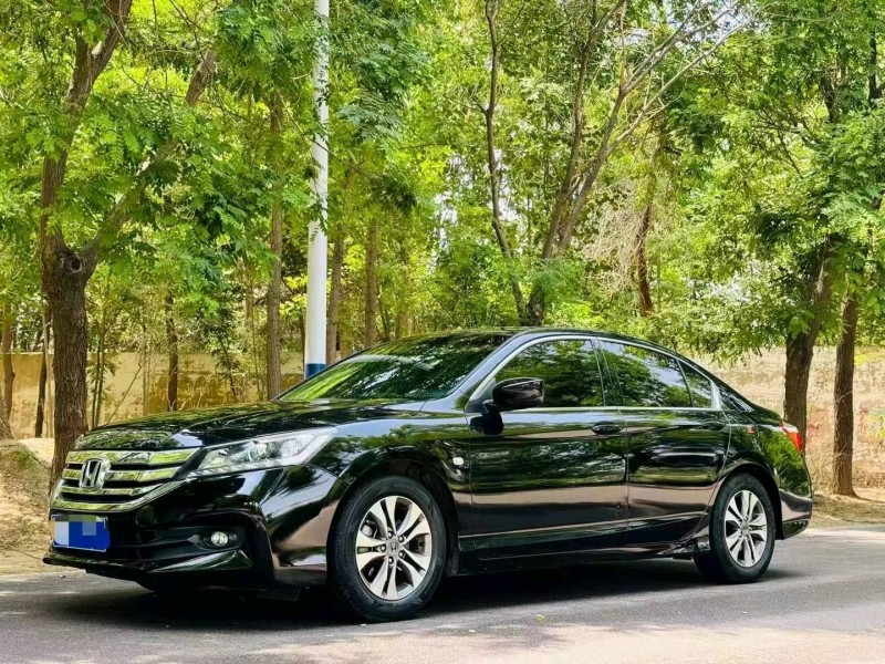 济南15年本田雅阁5