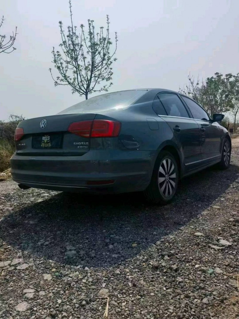 保定17年大众速腾3