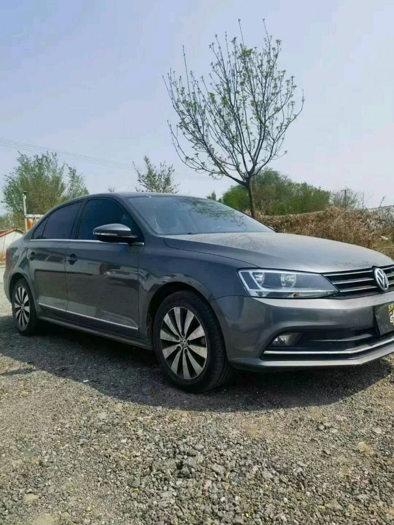 保定17年大众速腾4