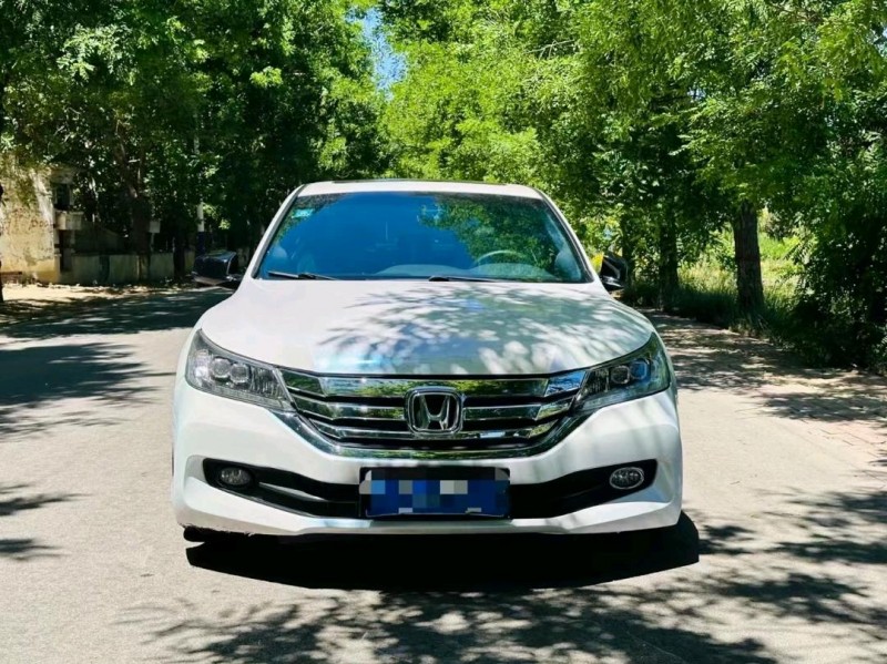 济南16年本田雅阁1