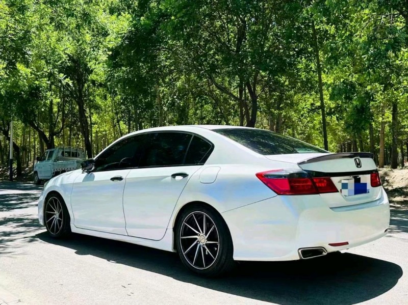 济南16年本田雅阁4