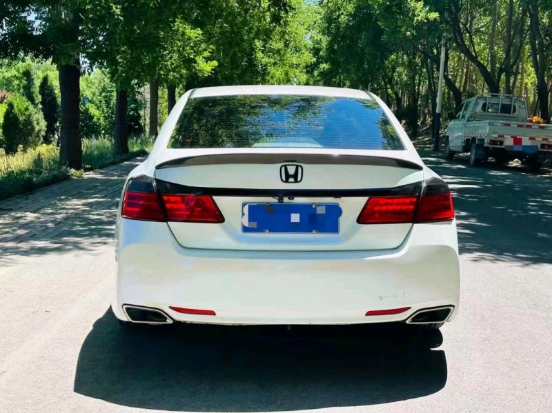 济南16年本田雅阁9