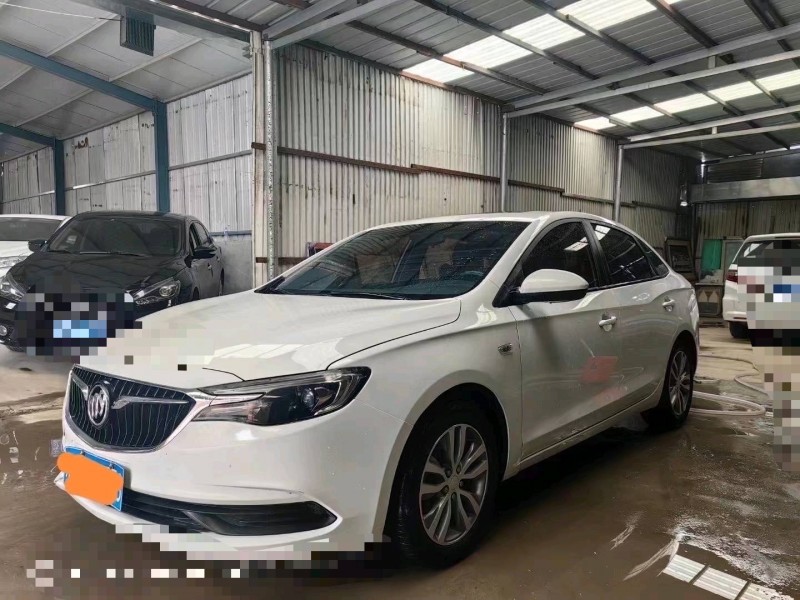 菏泽17年别克英朗2