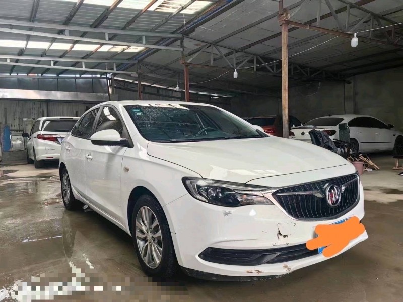 菏泽17年别克英朗3