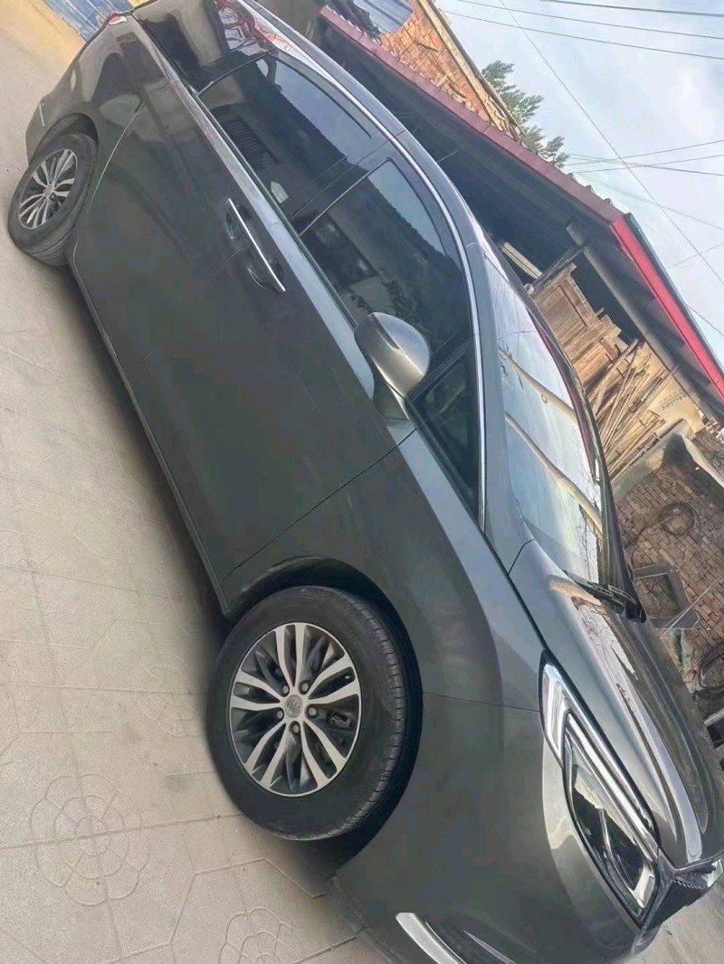 菏泽19年别克GL84