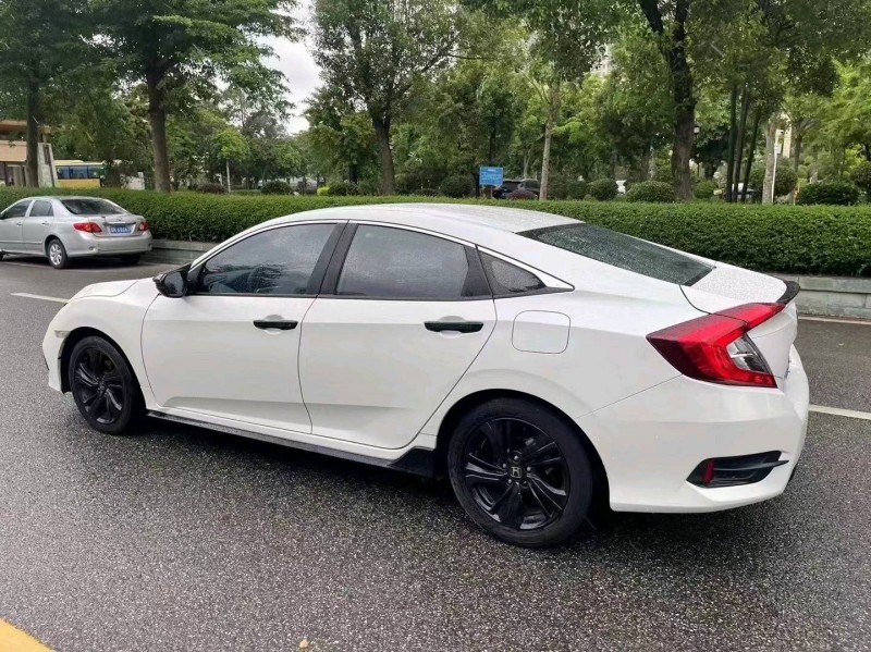 汕头20年本田思域6