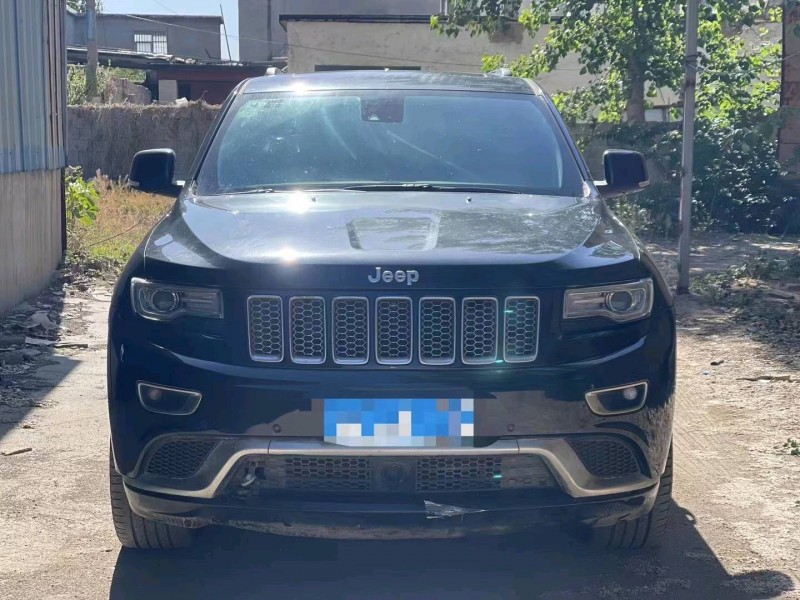 枣庄17年Jeep大切诺基1