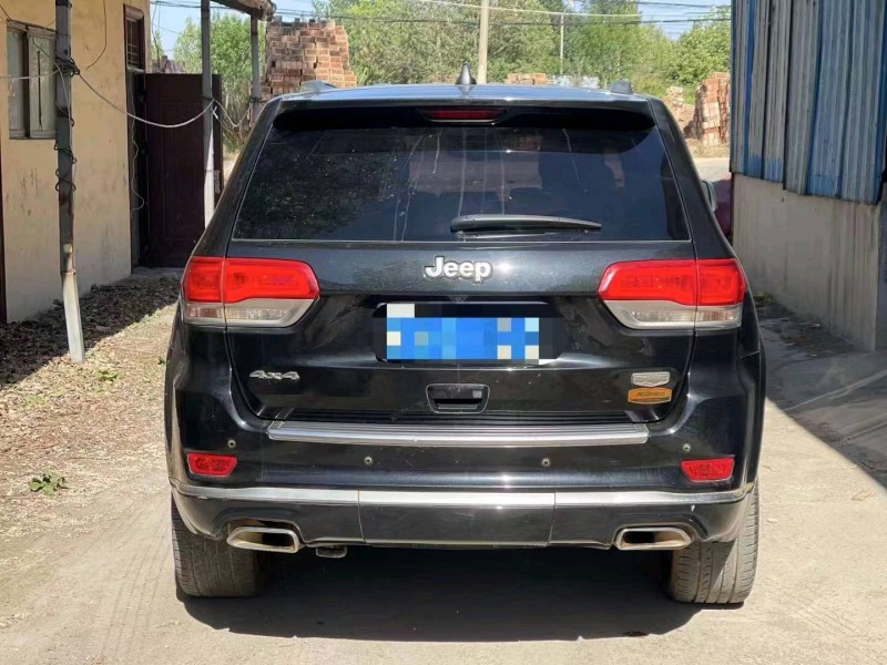枣庄17年Jeep大切诺基9