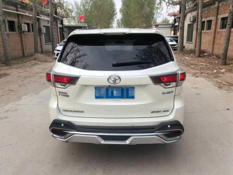 保定17年丰田汉兰达9