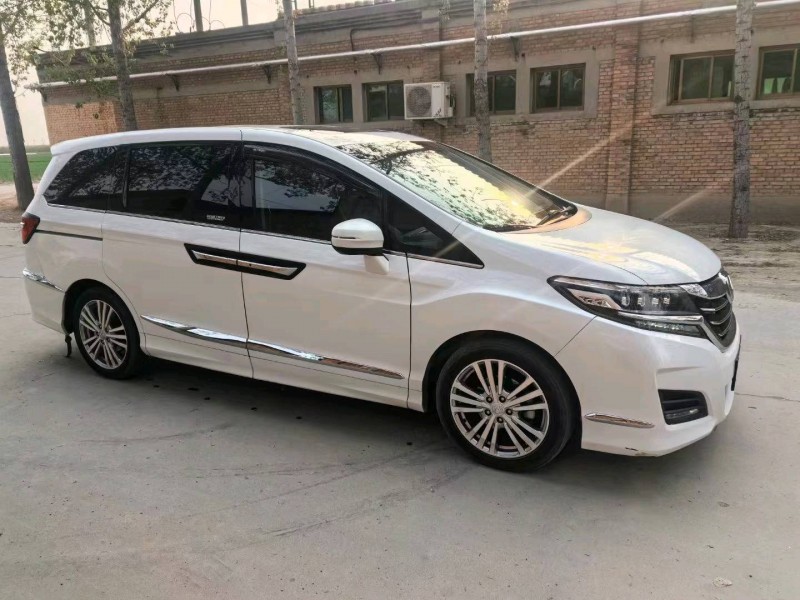 保定18年本田艾力绅2