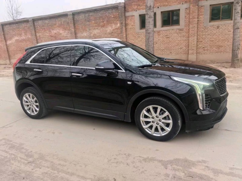 保定21年凯迪拉克XT42