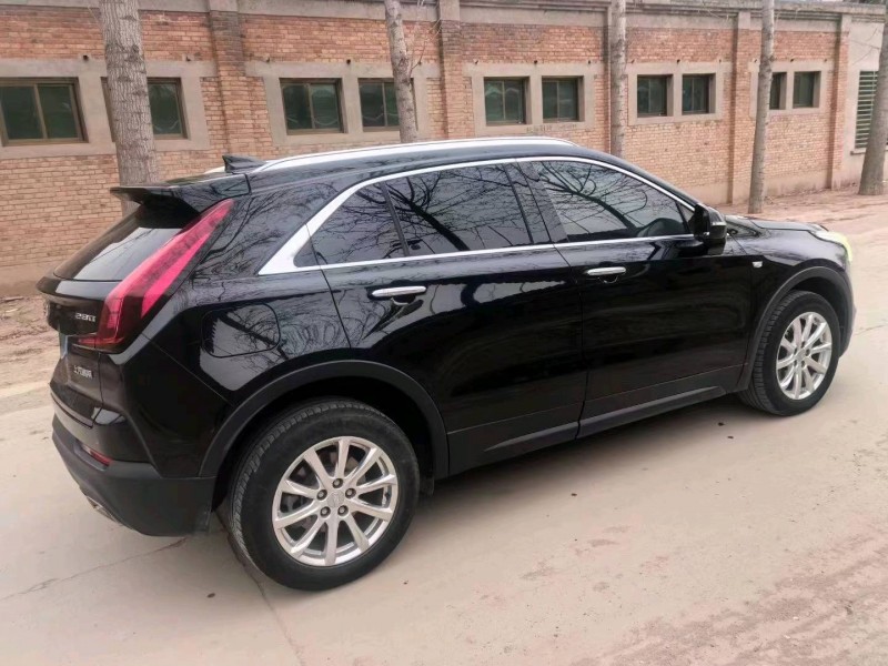 保定21年凯迪拉克XT44