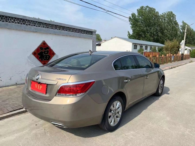 青岛13年别克君越5