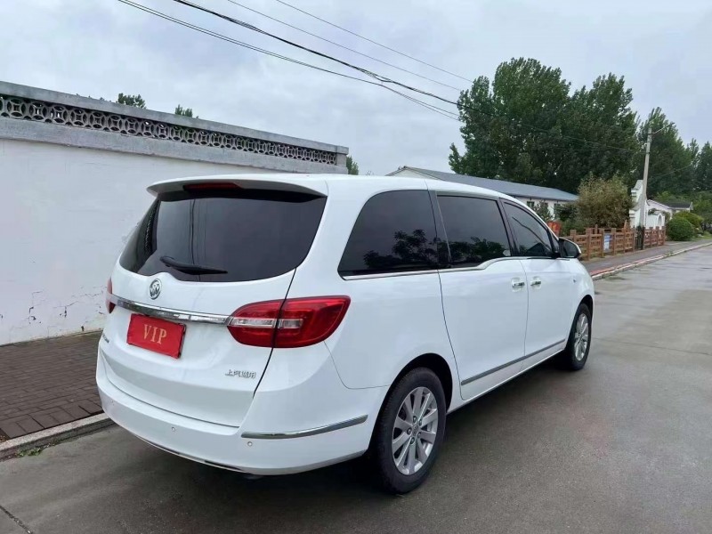 青岛18年别克GL85