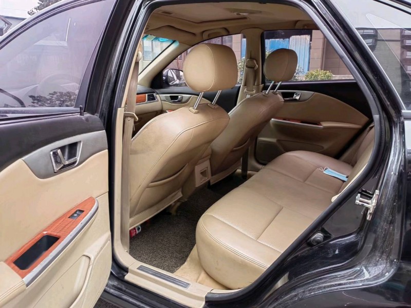 徐州13年别克凯越4