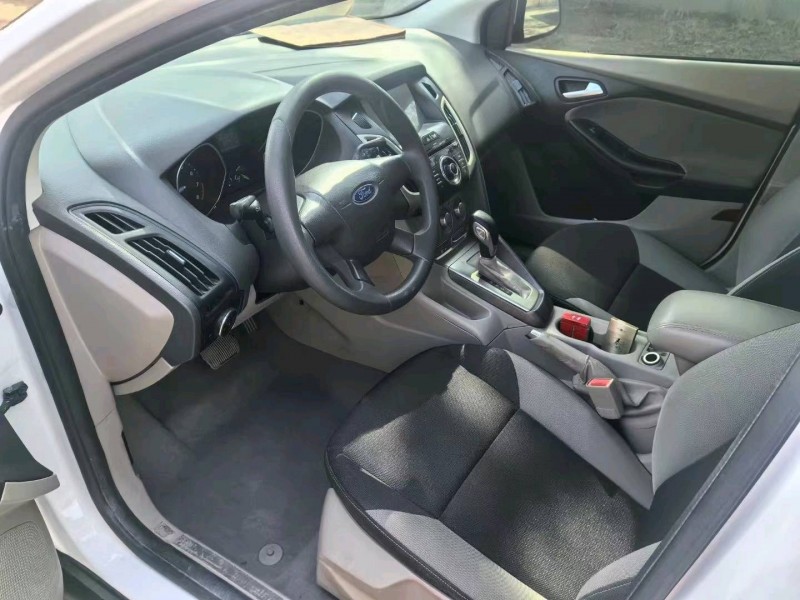 保定14年福特福克斯8