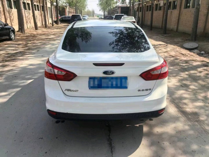 保定14年福特福克斯9