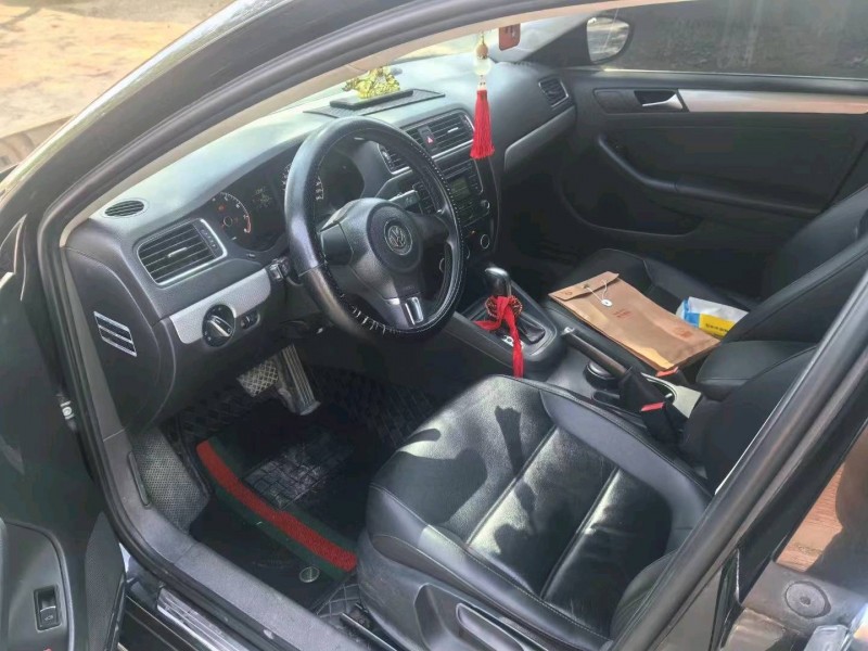 保定14年大众速腾9