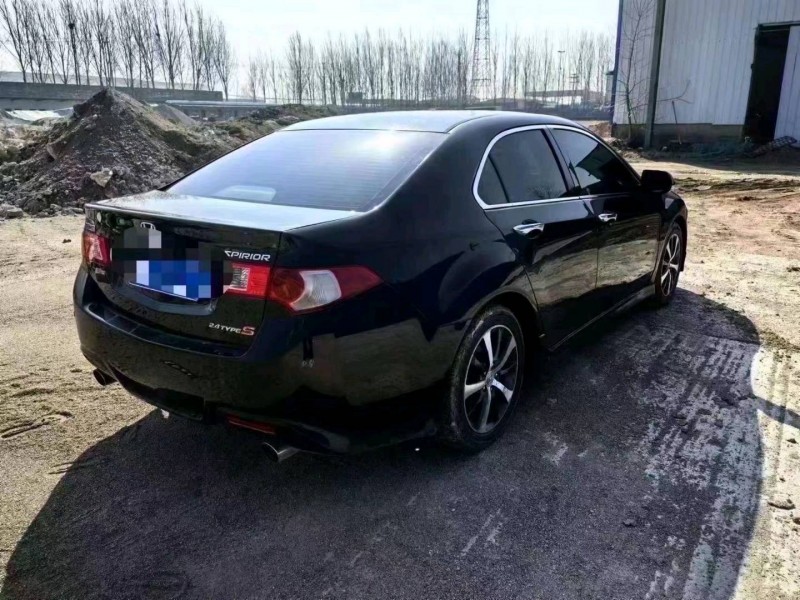 菏泽11年本田思铂睿4