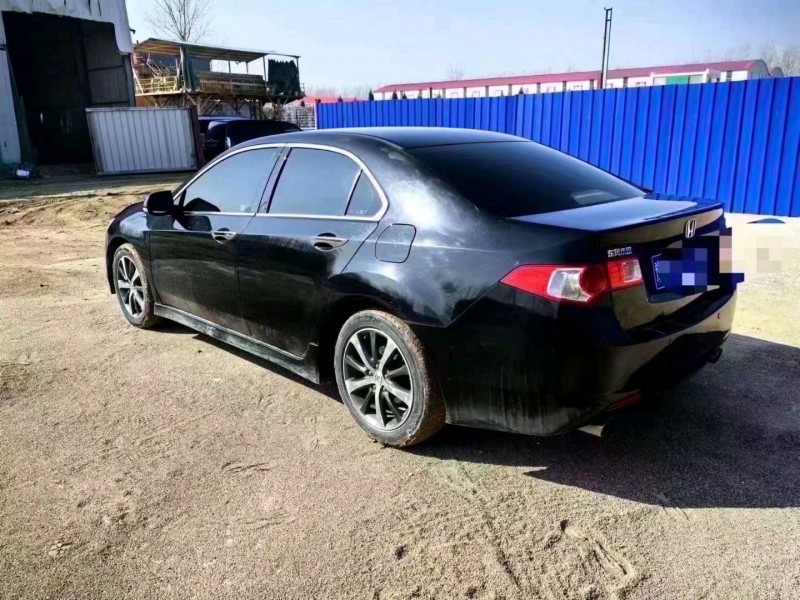 菏泽11年本田思铂睿5