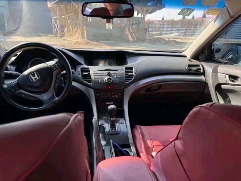 菏泽11年本田思铂睿8