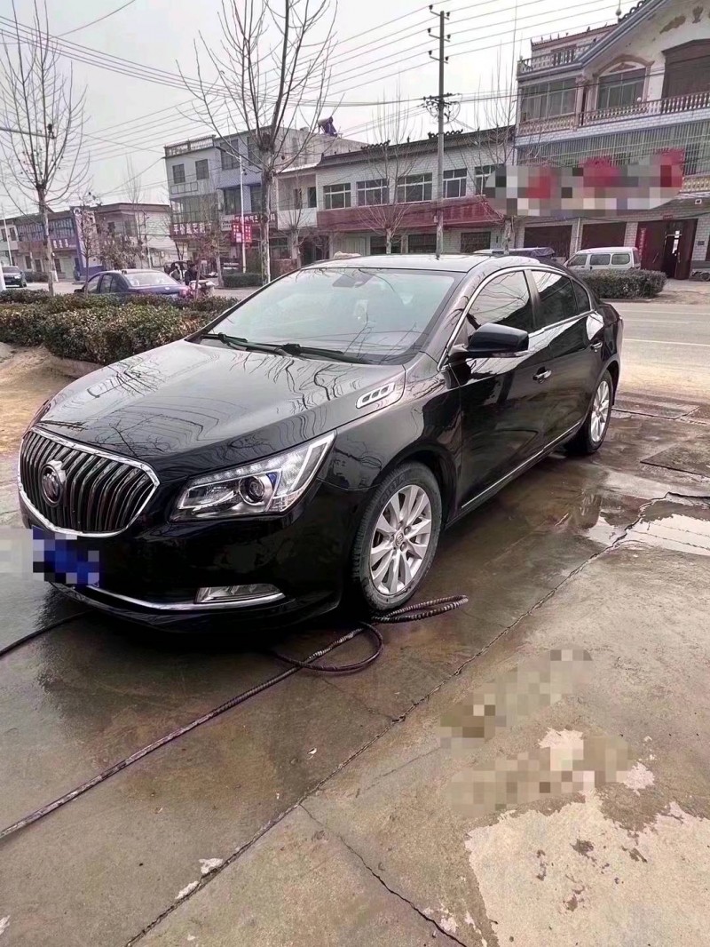 济宁14年别克君越2