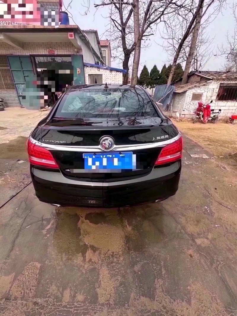 济宁14年别克君越5