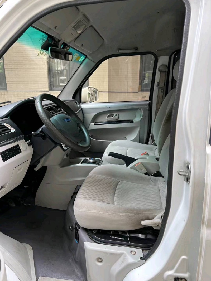 佛山22年华晨海狮4