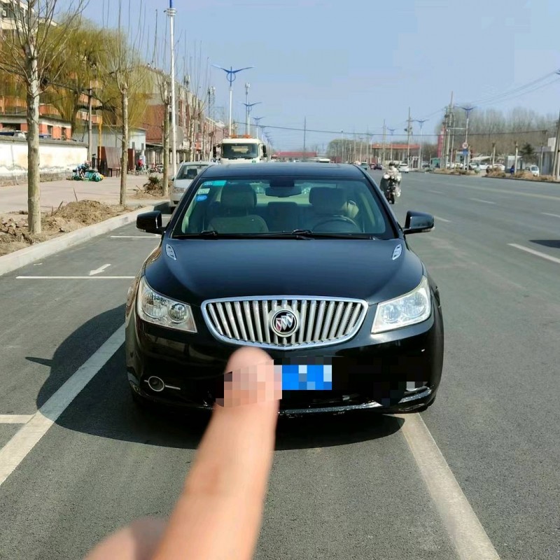 聊城13年别克君越1