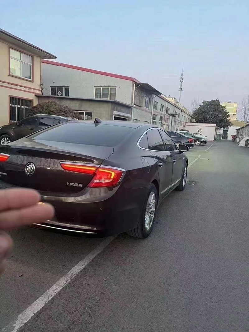 聊城16年别克君越7