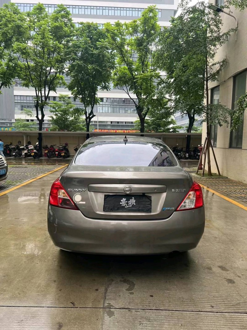 佛山12年日产阳光5