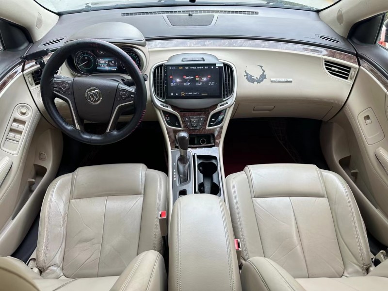 济宁15年别克君越7