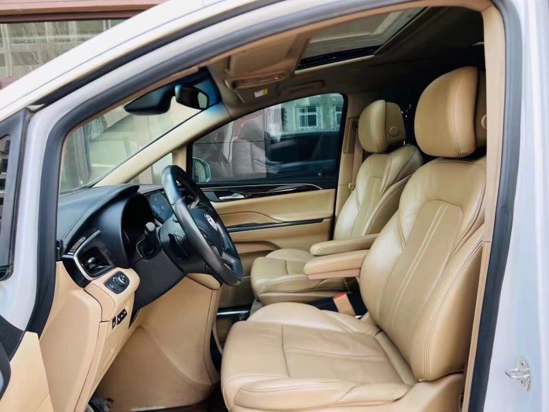 济宁18年别克GL85