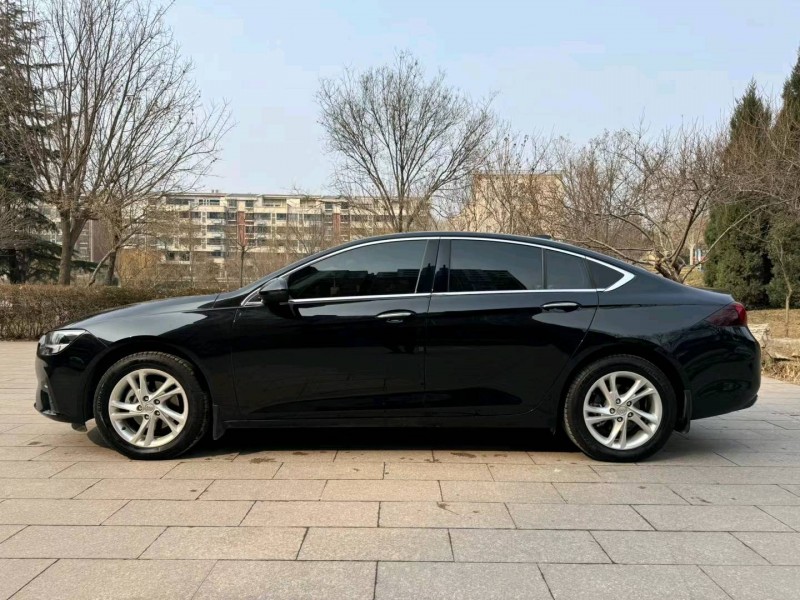 邢台23年别克君威4