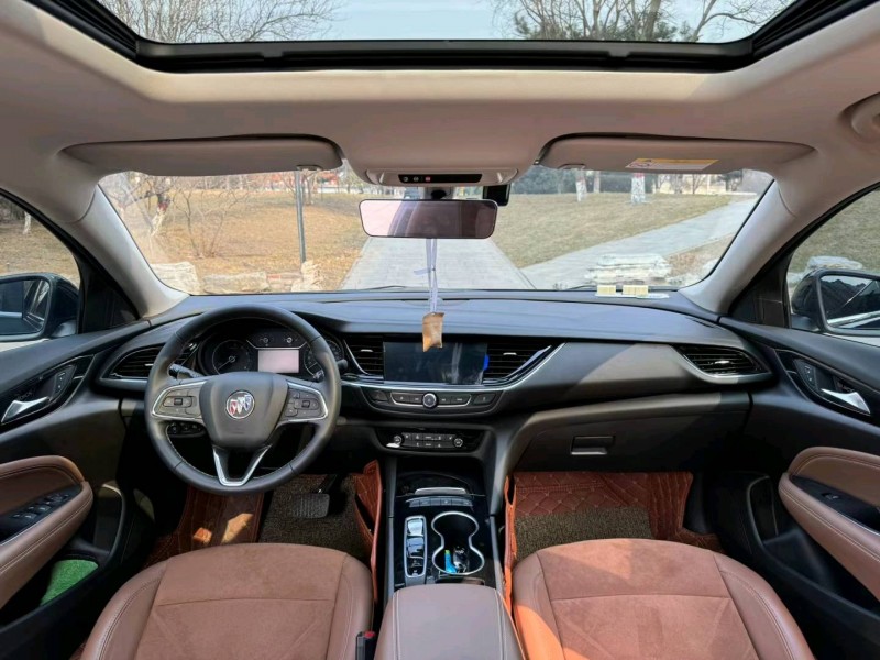 邢台23年别克君威7