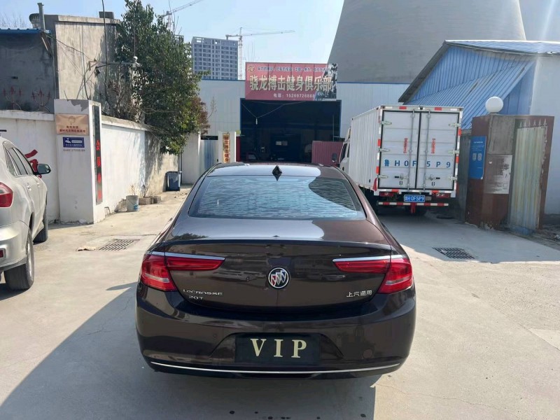 青岛17年别克君越4