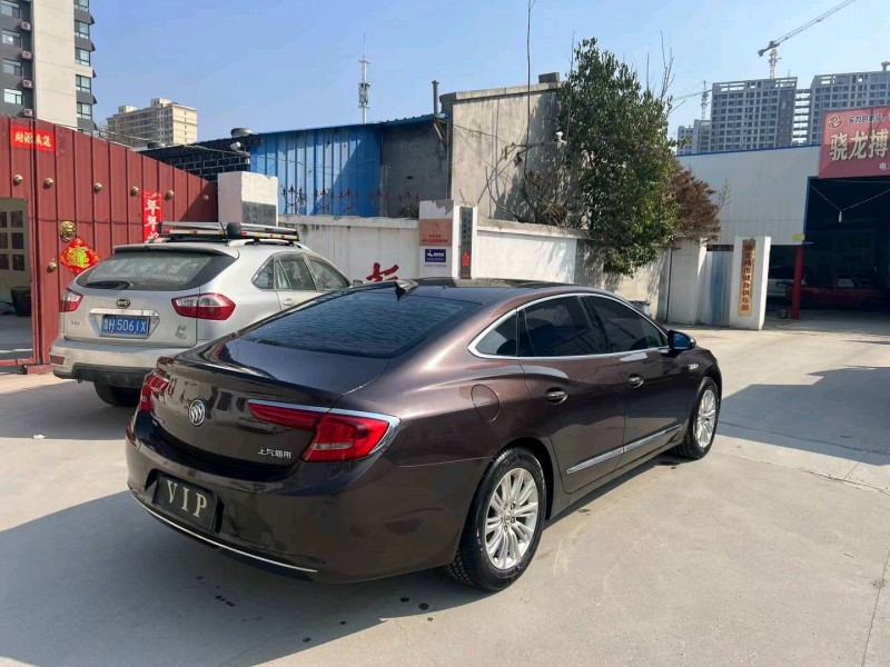 青岛17年别克君越6