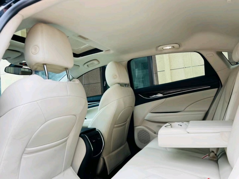 济南20年别克君越6