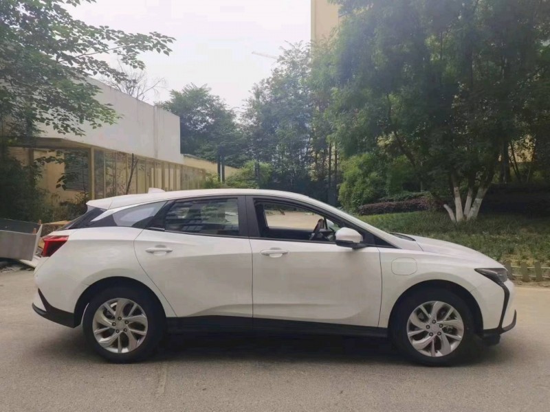 成都24年别克微蓝7