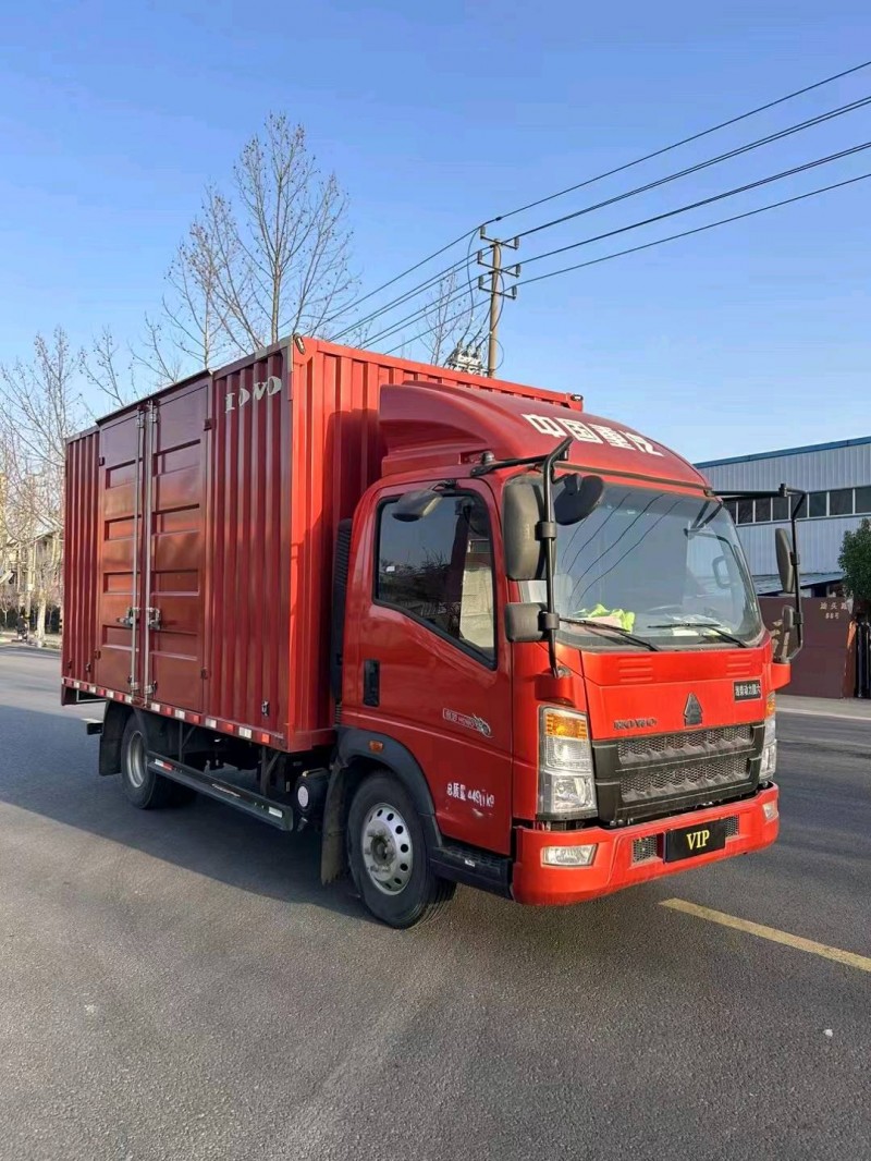徐州23年卡車系列重汽豪沃3