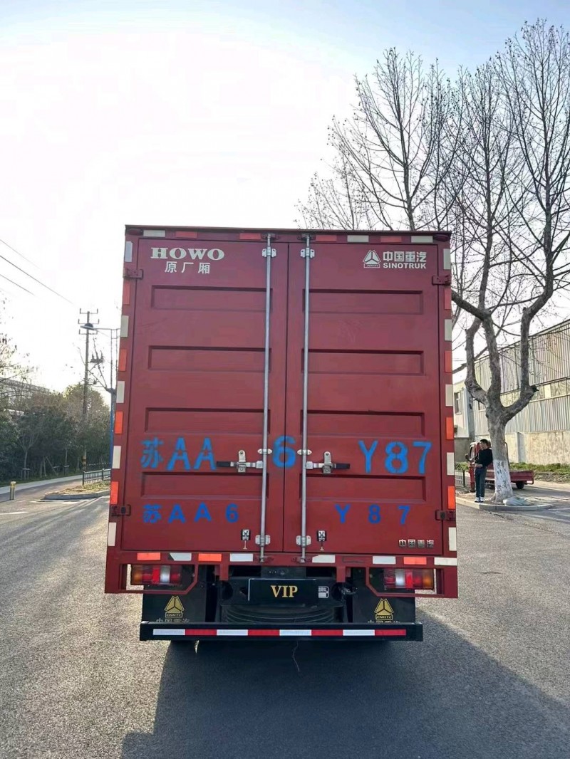 徐州23年卡車系列重汽豪沃9