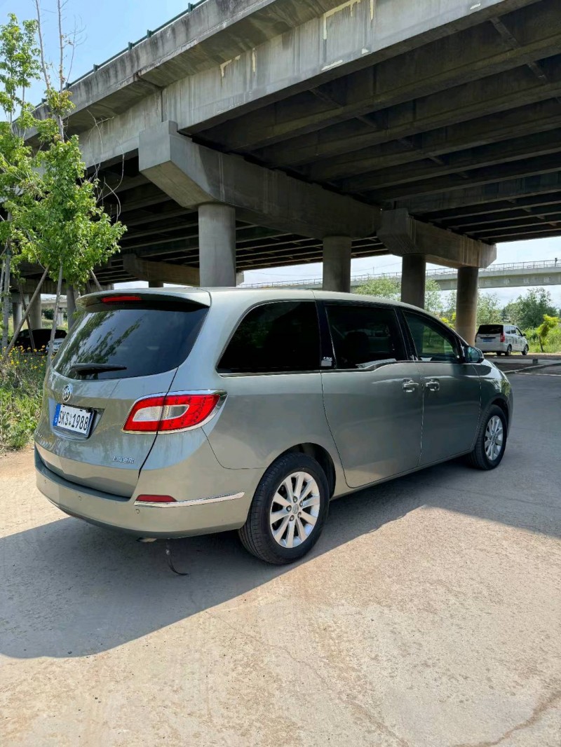 青岛13年别克GL87