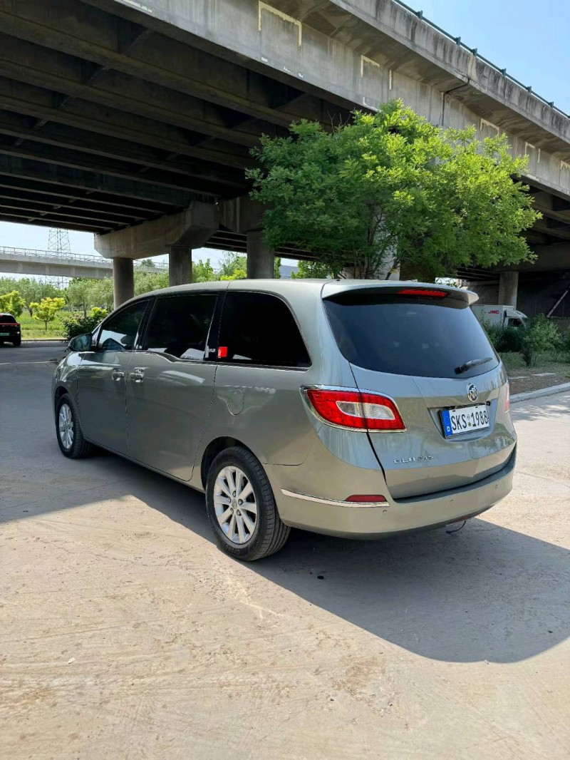 青岛13年别克GL88