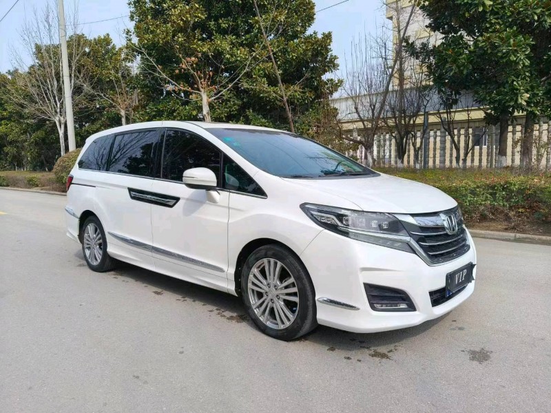 徐州17年本田艾力绅2