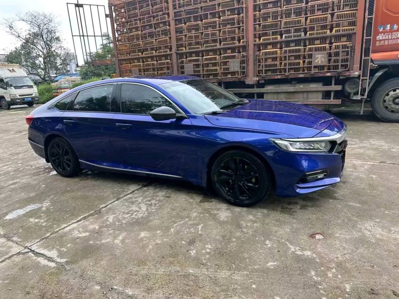 南宁18年本田雅阁2