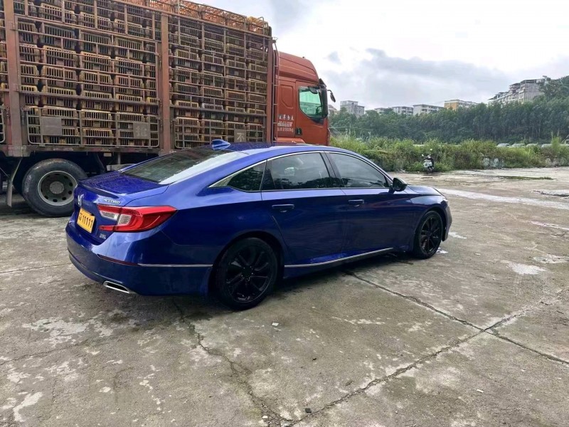 南宁18年本田雅阁8