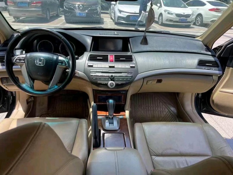 徐州12年本田雅阁4