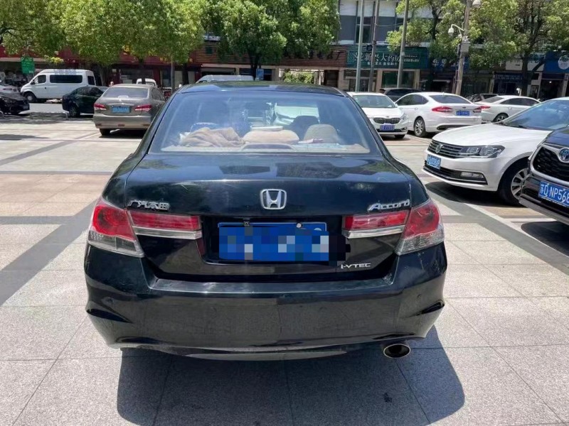 徐州12年本田雅阁9