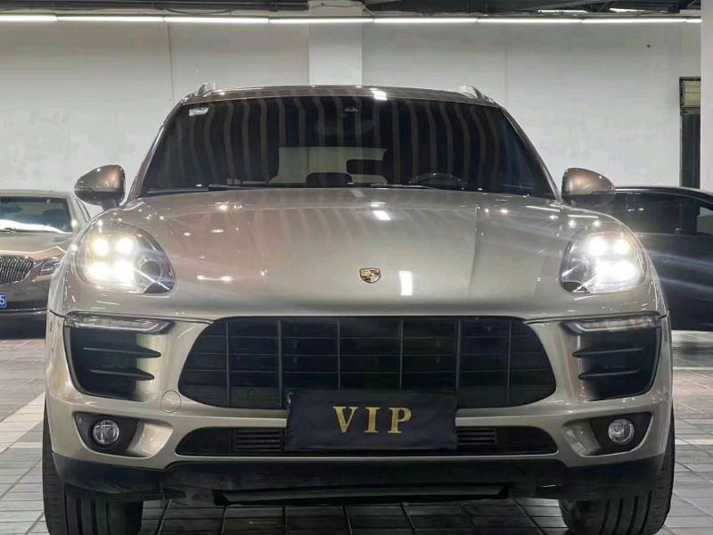 东营17年保时捷Macan1
