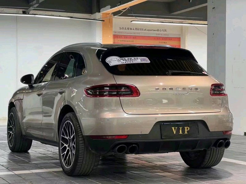 东营17年保时捷Macan8